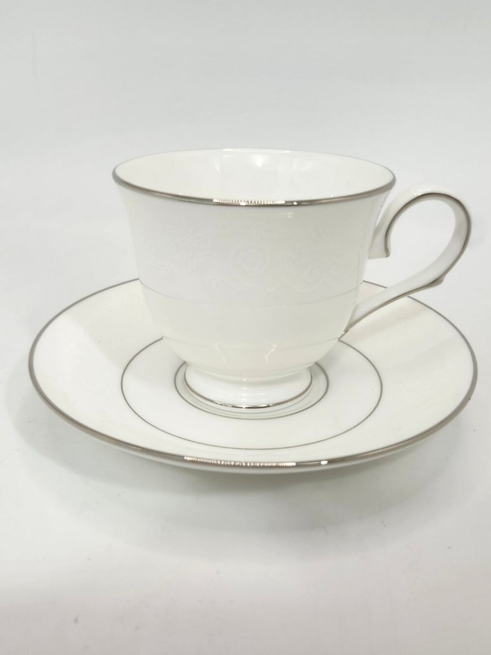 Lenox Artemis Teacup and Saucer Set
